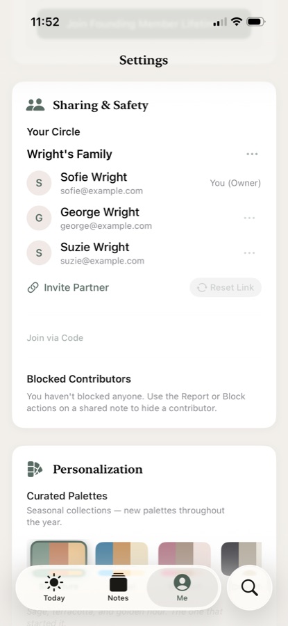 An Inner Circle shared list with family members and real-time updates